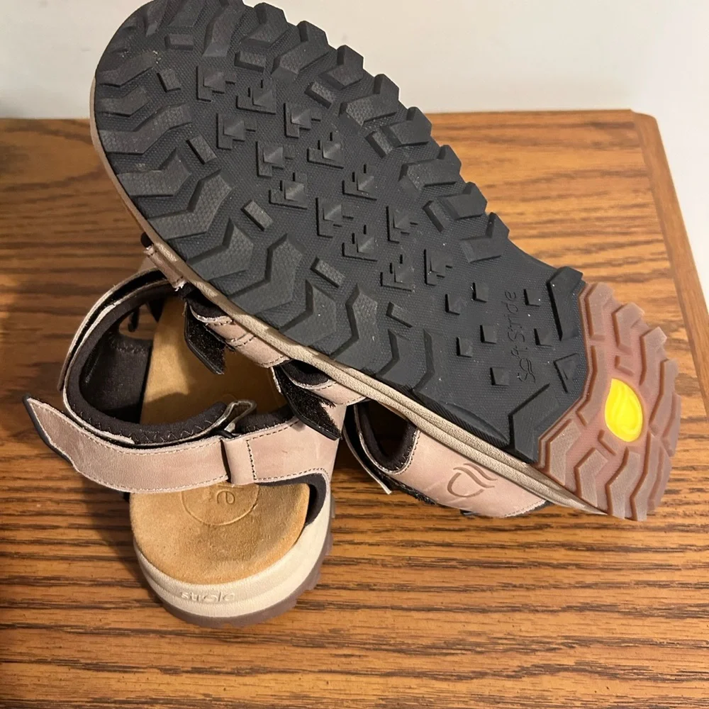 Strole Vibe Leather Healthy Supportive Walking Sandals Men’s 10/NWOT